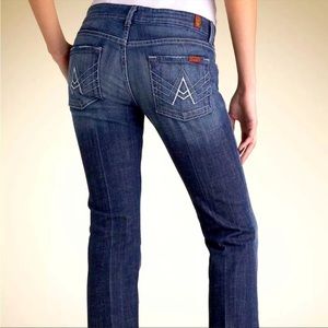 Vintage Y2K “A pocket” Sevens! On trend, great condition!